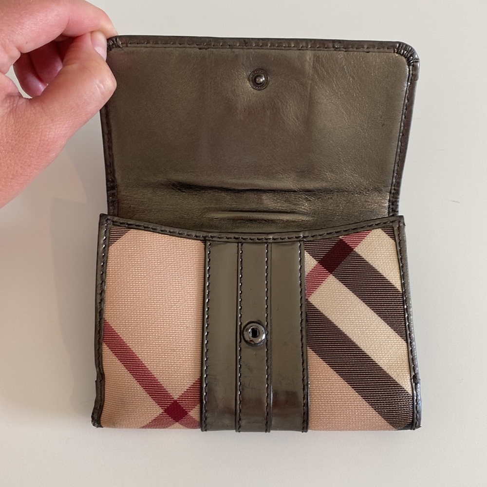 Burberry Supernova Wallet - image 2